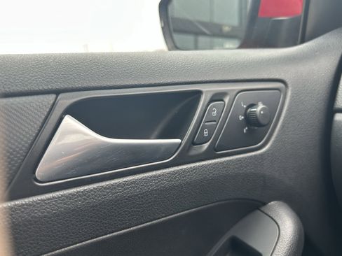 Used 2014 Volkswagen Jetta SE image 15