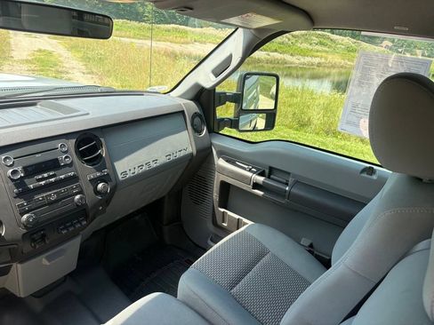 Used 2012 Ford F250 XL w/ PWR Equipment Group AWD/4WD image 44