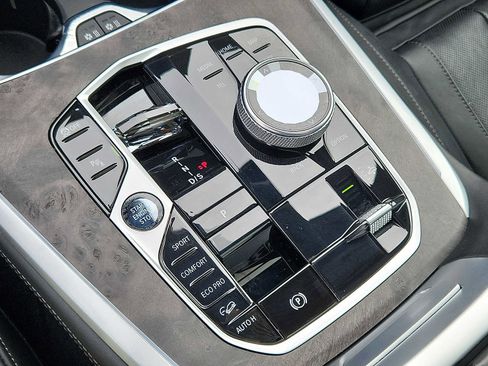 Used 2023 BMW X7 xDrive40i w/ Executive Package image 26