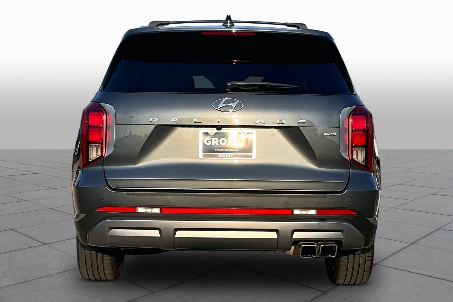 Used 2023 Hyundai Palisade SEL w/ Premium Package AWD/4WD image 5