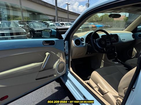 Used 2014 Volkswagen Beetle 1.8T FWD image 21