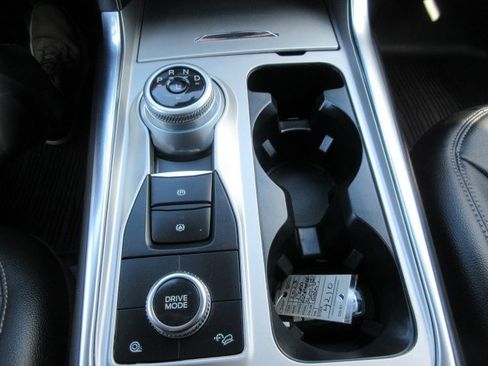 Used 2023 Ford Explorer Limited w/ Limited Technology Package AWD/4WD image 28