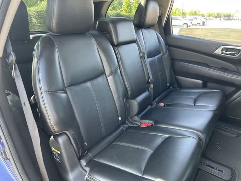 Used 2017 Nissan Pathfinder SL w/ SL Premium Package AWD/4WD image 15