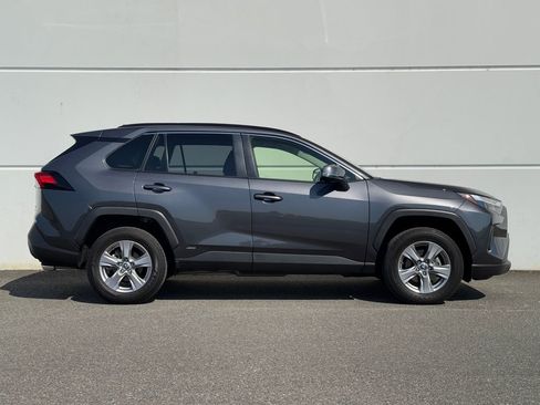 Certified 2025 Toyota RAV4 XLE AWD/4WD image 8
