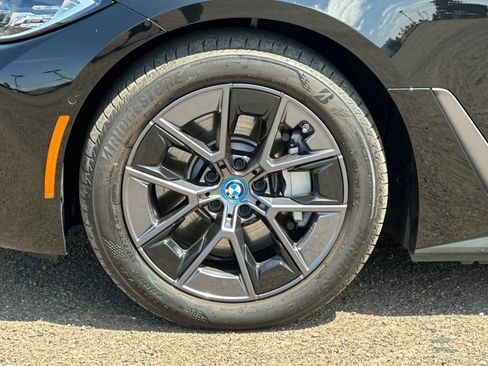 Used 2024 BMW i4 eDrive35 w/ Premium Package RWD image 31