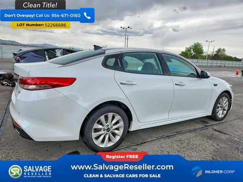 Used 2017 Kia Optima EX w/ Premium Package FWD image 4