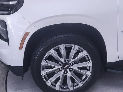 Used 2025 Chevrolet Tahoe High Country w/ Sun And Tow Package AWD/4WD image 10