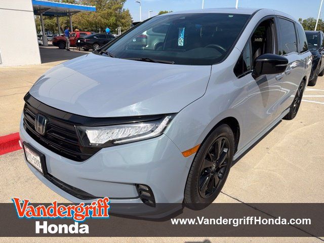 Used 2023 Honda Odyssey Sport image 1