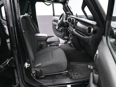 Used 2023 Jeep Gladiator Sport AWD/4WD image 28