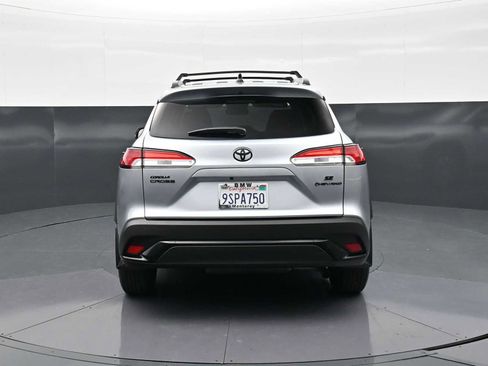 Used 2025 Toyota Corolla Cross AWD Hybrid w/ Moonroof Package image 6