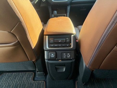 Used 2023 Subaru Ascent Touring image 21