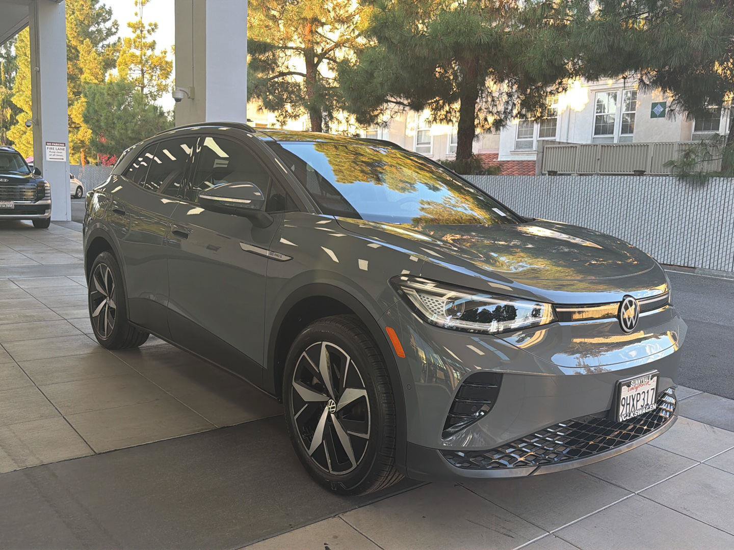 Used 2023 Volkswagen ID.4 Pro S AWD/4WD image 7