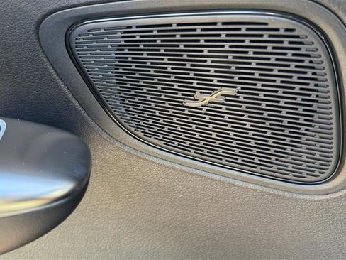 Used 2025 Mercedes-Benz GLC 300 image 24