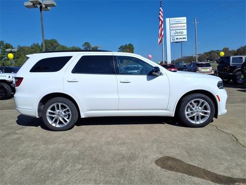 Used 2024 Dodge Durango GT image 2