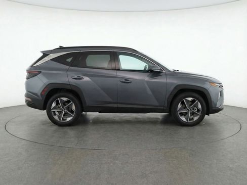 Used 2025 Hyundai Tucson SEL image 11