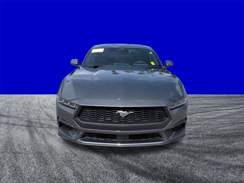 Certified 2025 Ford Mustang Coupe RWD image 9
