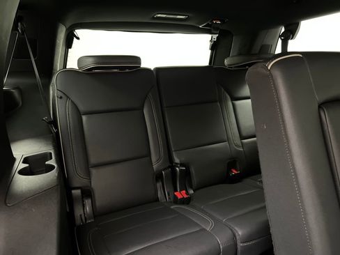 Used 2023 GMC Yukon SLT image 33
