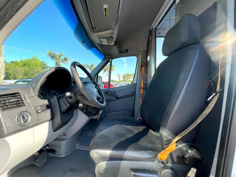 Used 2012 Mercedes-Benz Sprinter 2500 image 22
