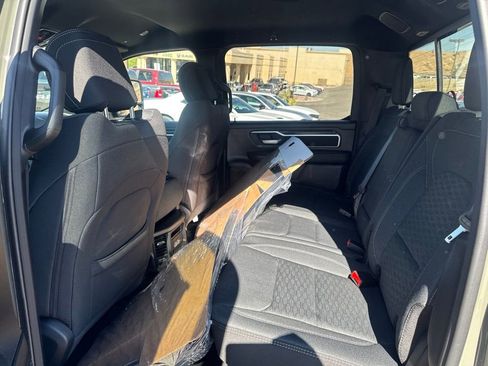 New 2026 RAM 1500 Big Horn AWD/4WD image 11