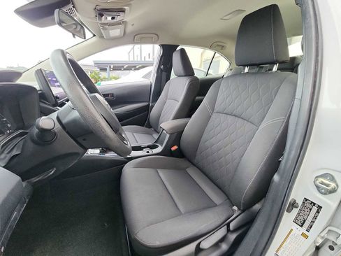 Used 2023 Toyota Corolla LE image 12