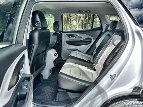 Certified 2020 GMC Terrain SLT w/ Preferred Package image 24