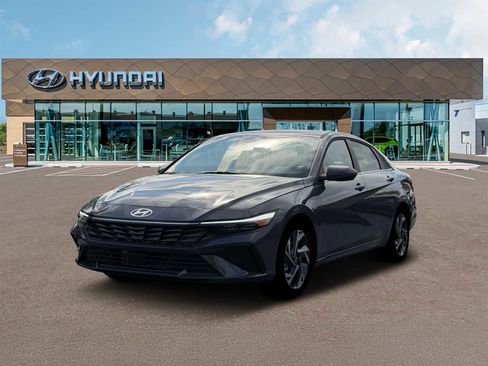 New 2026 Hyundai Elantra Limited FWD image 1