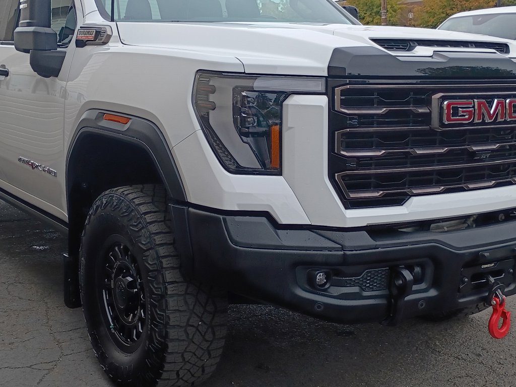 Used 2025 GMC Sierra 2500 AT4X w/ AT4X AEV Edition AWD/4WD image 12