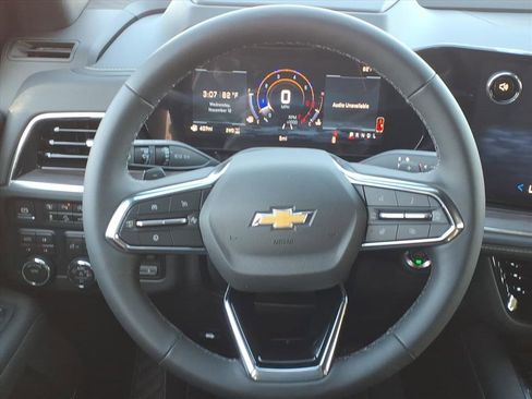 New 2026 Chevrolet Suburban Premier image 19