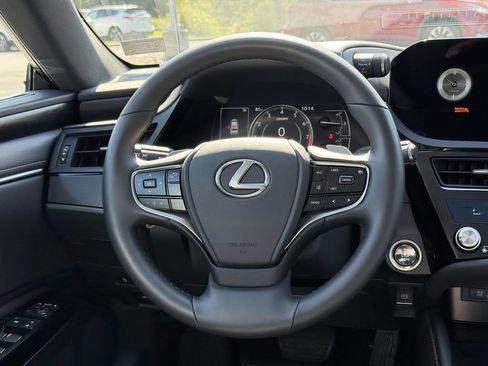Used 2025 Lexus ES 350 w/ Premium Package FWD image 9