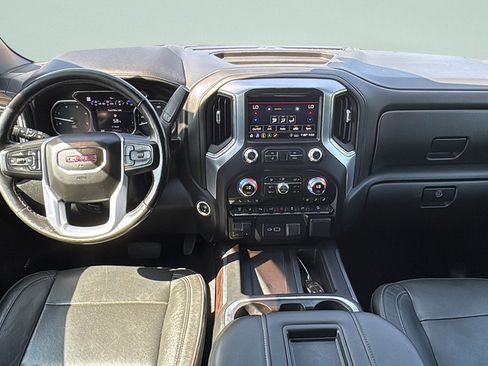 Used 2020 GMC Sierra 3500 SLT w/ Technology Package AWD/4WD image 11