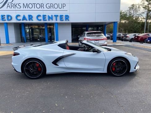 Used 2022 Chevrolet Corvette Stingray Premium Cpe w/ Z51 Performance Package image 2