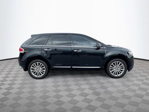 Used 2014 Lincoln MKX AWD w/ Equipment Group 102A image 4