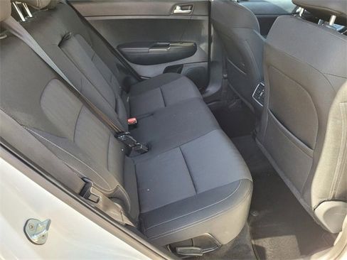 Used 2020 Kia Sportage LX image 13