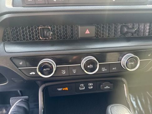 Certified 2024 Honda CR-V EX image 15