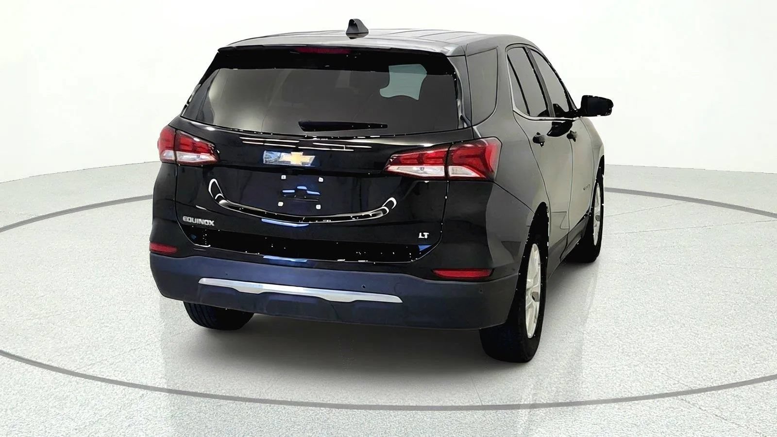 Used 2024 Chevrolet Equinox LT FWD image 5