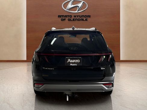Certified 2025 Hyundai Tucson Limited AWD/4WD image 5