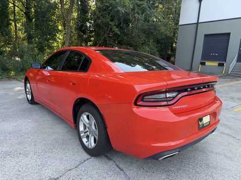 Used 2020 Dodge Charger SXT RWD image 7