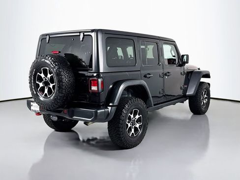 Used 2022 Jeep Wrangler Unlimited Rubicon w/ Cold Weather Group AWD/4WD image 5
