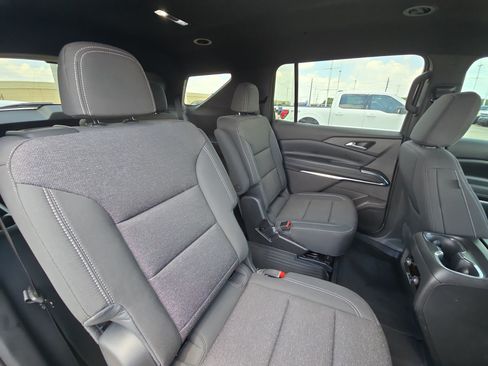 Used 2026 Chevrolet Traverse LT w/ Driver Confidence Package FWD image 31