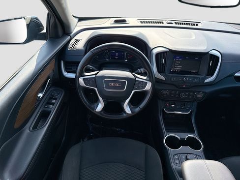 Used 2020 GMC Terrain SLE w/ Driver Convenience Package FWD image 16