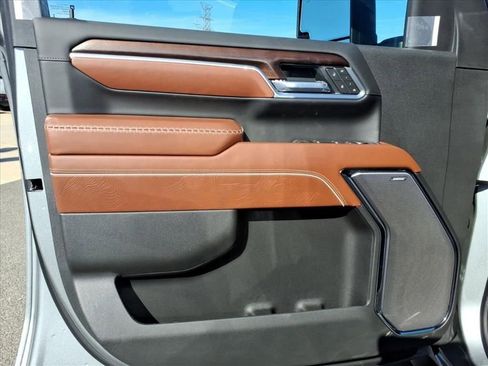 Used 2026 GMC Sierra 2500 Denali Ultimate w/ Max Trailering Package image 14