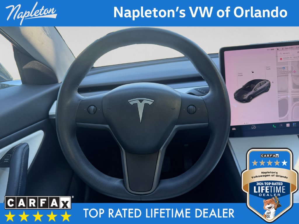 Used 2020 Tesla Model 3 Standard Range RWD image 12