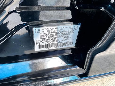 Used 2025 Nissan Sentra SV FWD image 34