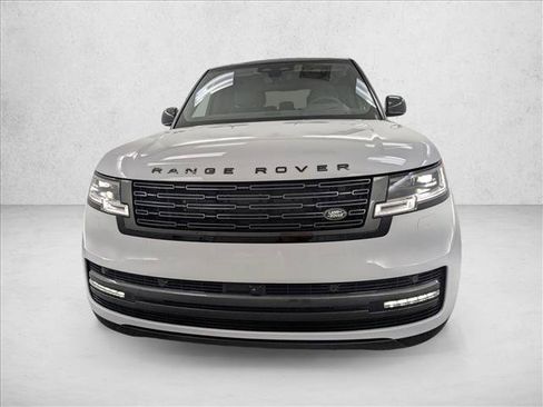 New 2026 Land Rover Range Rover Long Wheelbase SE AWD/4WD image 11