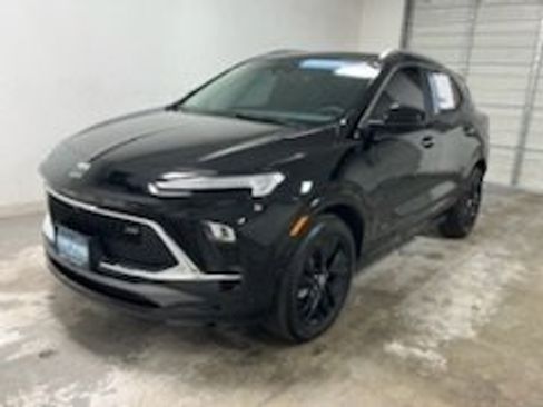 Used 2025 Buick Encore GX Sport Touring w/ Advanced Technology Package image 8