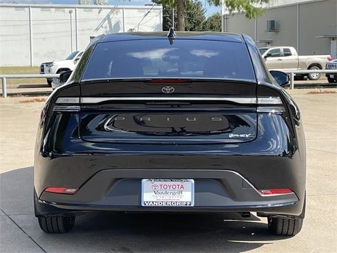 New 2026 Toyota Prius Plug-In Hybrid image 5