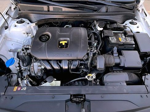 Certified 2024 Kia Forte LXS image 9