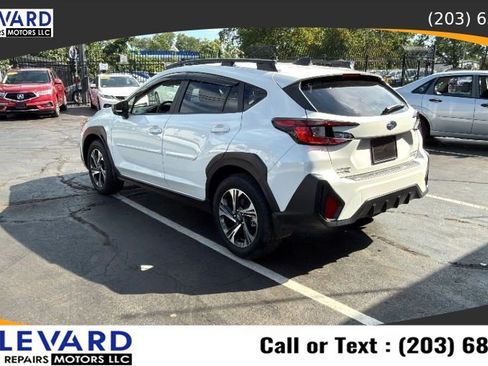 Used 2024 Subaru Crosstrek 2.0i Premium AWD/4WD image 5