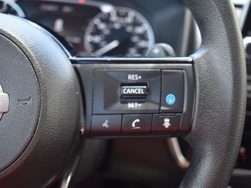 Used 2021 Nissan Rogue SV FWD image 36