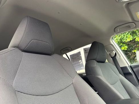 Certified 2019 Toyota RAV4 LE image 19